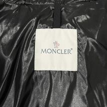 国内正規美品 MONCLER モンクレール MONTCLA モンクラー ダウン ジャケット 1B56900 C0300 メンズ サイズ4 ブラック 送料無料_画像4