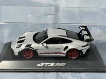 スパークモデル製　　ポルシェ　911 GT3 RS 1/43_画像3