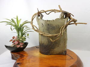  Shigaraki . менять .. есть . уголок ваза ваза для цветов цветок входить украшение . высота 32. украшение предмет произведение искусства мир интерьер мир современный старый инструмент мир предмет старый дом в японском стиле прикладное искусство керамика керамика 
