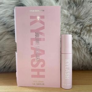 Kylie Cosmetics カイリーコスメティックス KYLASH ボリュームマスカラ　ミニ