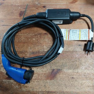 ( control number 23041011 ) Toyota Prius PHV car original cable * charge code G9060-76010 approximately 7.5m 2021 year made used * selling out!