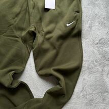 格安送料 2XLサイズ 新品 NIKE ナイキ スウェットパンツ カーキ フリース クラブ ボトムス スウッシュ ジョガー 裏起毛 XXL 3L 916274-326_画像6