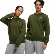 格安送料 Lサイズ 新品 NIKE ナイキ クラブ フリース スウェット トレーナー クルーネック ジャケット カーキ 刺繍 長袖 916609-327_画像2