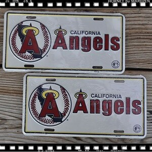 ２枚セット売り　飾りアルミプレート　Angels　CALIFORNIA　エンゼルス　カルフォルニア　ベースボール　野球　MLB　エンボス