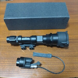 ◎美品◎SUREFIRE タクティカルライト　レプリカ　ウェポンライト　ジャンク扱い　格安スタート　クーボン利用