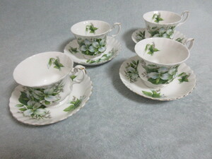 ●美品●ROYAL ALBERT TRILLIUM●ロイヤル アルバート カップ&ソーサー ４客セット●コーヒーカップ●フラワー柄