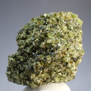 アメリカ合衆国 アリゾナ州産 ペリドット 原石 52.1g 天然石 鉱物 オリビン 橄欖石 パワーストーン