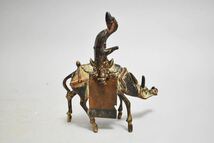 【英】1067 時代 銅のったり香炉 中国美術 朝鮮 銅製 銅器 香爐 騎馬 人物 置物 骨董品 美術品 古美術 時代品 古玩_画像3