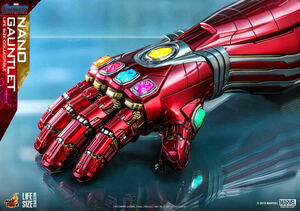  hot игрушки 1/1 Avengers end игра nano * gun to let нераспечатанный новый товар LMS007 Avengers: Endgame Nano Gauntlet HOTTOYS