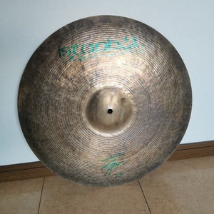 Istanbul Agop Signature Turkey 20インチ　1680ｇ　新品で購入したワンオーナー使用品