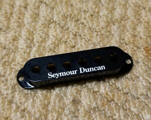 ●セイモアダンカン　ピックアップカバー　●ブラック　● ロゴ入り Seymour Duncan