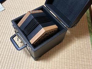 コンサーティーナ　concertina Anglo 30keys