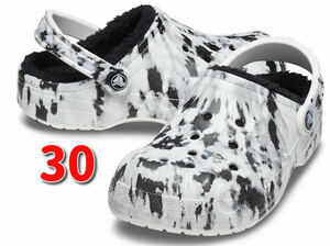 送料無料【30cm】ボア付き クロックス バヤ ラインド プリンテッド クロッグ BAYA PRINTED LINED CLOG CROCS カラー: White / Grey m12