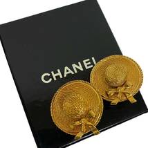 美品！レア！CHANEL シャネル 麦わら帽子 イヤリング ストローハット リボン 帽子 HAT ゴールド ヴィンテージイヤリング GP Earring_画像2