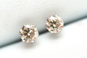 VVSクラス！照り輝き◎Pt900 ダイヤモンド0.25ct・0.22ctピアス ソーティング付 VVS-2/Very Good ブラウンダイヤピアス 一粒ダイヤピアス