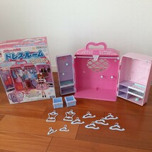 TAKARA TOMY　リカちゃんハウスドレスルーム新旧2ルームセット　★検索リカちゃん人形★_画像3