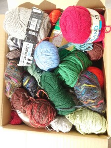 【ジャンク扱い】毛糸 大量 セット まとめて 100サイズ 色々 モヘア ウール 編み物 ハンドメイド