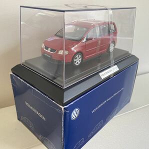 ★送料込★非売品 フォルクスワーゲン ゴルフ トゥーラン1/24 VOLKSWAGEN DESIGN ミニカー 希少 未展示 レッド 赤 RED 非売品 Golf Touran