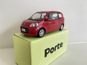 ★送料込み★トヨタ ポルテ ミニカー 1/30 スーパーレッドV 3P0 赤 カラーサンプル 色見本 非売品 Porte