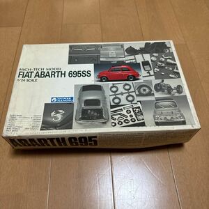 プラモデル　フィアット アバルト 695SS 1/24 未開封　絶版　グンゼ 産業 