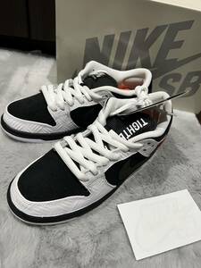 ☆新品☆未使用☆ TIGHTBOOTH × NIKE SB Dunk Low Pro QS Black and White ナイキ　ダンク　ロー　26cm