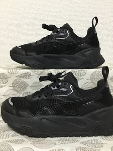 ◎美品 送料込◆22.5 プーマ PUMA 厚底 スニーカー 黒 04◆1123