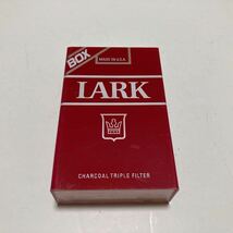 見本 たばこ ラーク LARK ☆ 赤 自販機 ダミー タバコ モック パッケージ サンプル 煙草 昭和 平成 レトロ_画像1