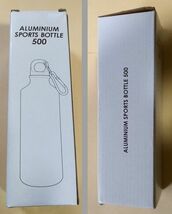 新品 アルミスポーツボトル 500ml 黒 無地 カラビナ付き アルミボトル 水筒 箱付き ALMINIUM SPORTS BOTTLE 500_画像2