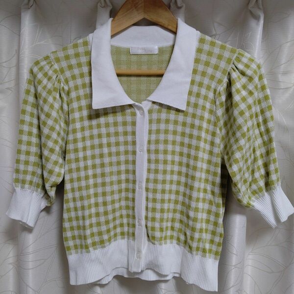 【美品】トップス ギンガムチェック サイズM ミーサリーナ 白 黄緑 半袖 ポロシャツ