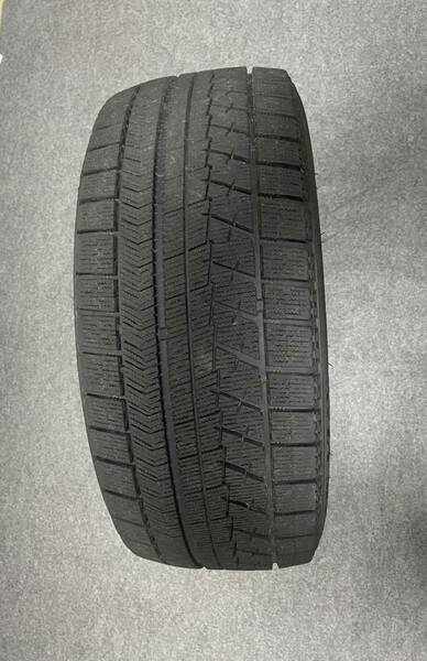 ブリヂストンVRX ブリザック 245/45R18 96S 1本溝７m m　製造年週2020年25週（※4本落札限定）