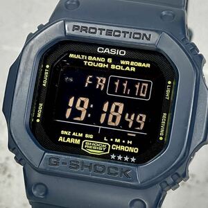 美品G-SHOCK GW-M5610NV-2JF タフソーラー 電波受信 電波ソーラー マルチバンド6 ネイビー ブラック 反転液晶 ミリタリーカラー スクウェア