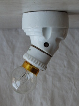 フランスアンティーク 陶器 ライト 壁付け ウォール インダストリアル アトリエ 工業系 ランプ 電気 照明 蚤の市 ブロカント_画像3