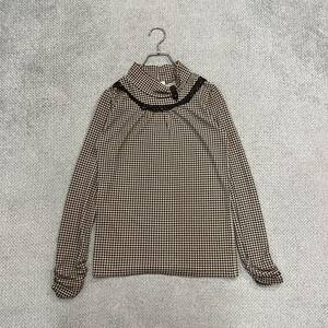 100円スタート♪ （3）axes femme アクシーズファム　長袖Tシャツ　インナーカットソー　サイズM　レース　レーヨン　千鳥柄　ベージュ