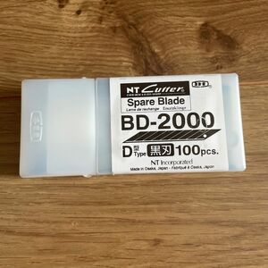 NT エヌティー カッター 替刃 デザインナイフ D型用 100枚入 刃厚0.38mm BD-2000