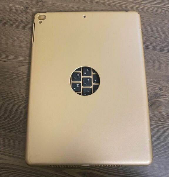 iPad ケース　Bluetooth ゴールド　キーボードセット