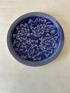 ２１３３　平皿　大皿　盛皿　絵皿　和食器　時代物　中古　飾り皿　花と蕾　長期保管品　中古品