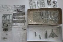 TOMYTECH トミーテック 1/144 技MIX ギミックス 航空機シリーズ U.S.NAVY F-4J VF-151 CAG機 Vigilantes AC126 未組立品 箱難有 当時物 _画像3