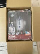 とにかくデカイ！シンクウェイ・トイズ スター・ウォーズ R2-D2 ビッグフィギュア ラジコン Star Wars R2-D2 Interactive RoboticDroid_画像1