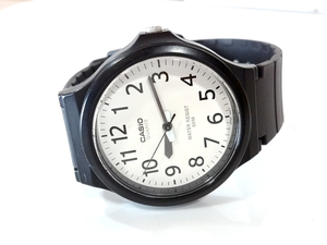 【 稼働中 】 CASIO Collection STANDARD MW-240-7BJH (Module 1330) Quartz Wrist Watch / カシオ チプカシ クオーツ 腕時計