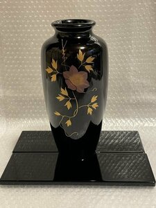 【 会津塗 陶胎漆器 花瓶 】 朝顔図 金彩 台座付 高さ約25.0cm ■ 漆 漆芸 陶器 陶芸 ■ 裏側に記念品の印字あり ■ 松488