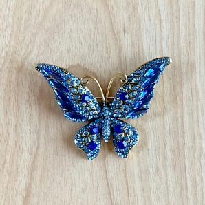 【ブルー】蝶々ブローチ バタフライ コサージュ ワンポイント