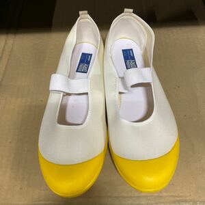  сменная обувь желтый 27.0 товар с некоторыми замечаниями 