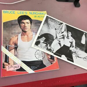 D10-042 BRUCE LEE'S NUNCHAKU IN ACTION 外国語雑誌 付録付き 