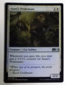 ＭＴＧ英語/foil/Ajani's Pridemate(アジャニの群れ仲間)/基本2019/アンコモン