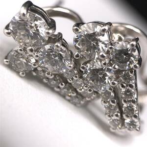 E10-3216 トリロジーダイヤモンドピアス 6.4g pt900 0.562ct 0.12ct 0.551ct 0.12ct (Diamond ピアス 天然 accessory )