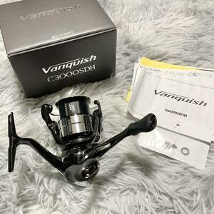 極美品 1度釣り場持ち込みのみ SHIMANO シマノ 23 Vanquish ヴァンキッシュ C3000SDH ダブルハンドル エギング ティップラン シーバス SLJ 