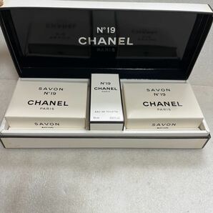 未使用保管品 CHANEL シャネル No.19 SAVON/サヴォン 固形石鹸75g×2 & EAU DE TOILETTE オードトワレ19ml 香水＆石鹸セットの画像1