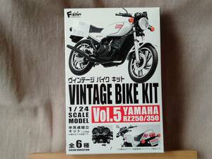 ■未組立■ F-toys 1/24 ヴィンテージバイクキット Vol.5 YAMAHA RZ250/350 06 1982年 RZ250 YSP