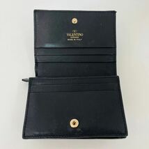 VALENTINO GARAVANI ヴァレンティノ ロックスタッズ ブラックレザー 二つ折り財布 H1107_画像3
