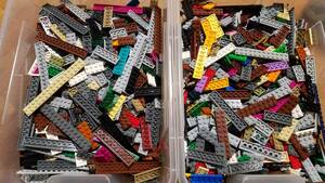 レゴ パーツ プレート 2キロ以上 2×2 2×4 2×6 2× 2×16 等 大量 まとめ 薄いパーツ カラー、形状色々 大量出品中 同梱可能 正規品 LEGO